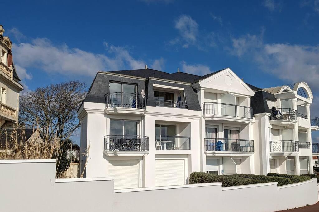 St Gilles Appartement Face Mer Сен-Ілер-де-Р'єз Екстер'єр фото